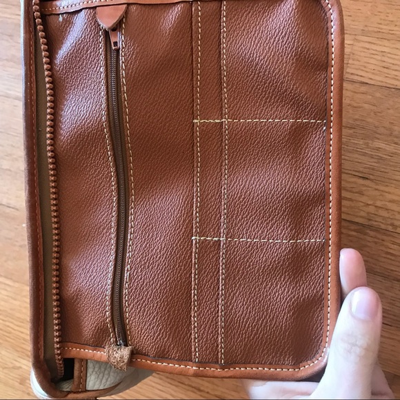 Classic Dooney & Bourke - Picture 5 of 6